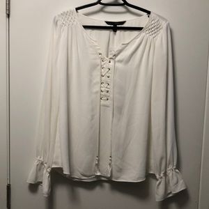 Long sleeve with ruffled cuff